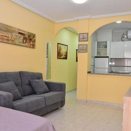 Apartamento Oslo Apartman Torrevieja Kültér fotó