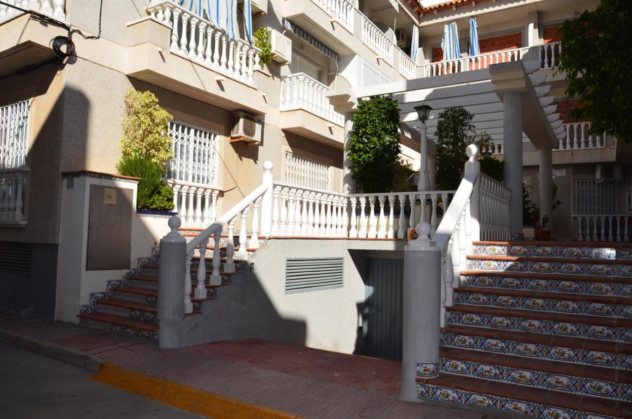 Apartamento Oslo Apartman Torrevieja Kültér fotó
