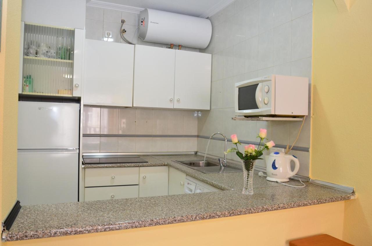 Apartamento Oslo Apartman Torrevieja Kültér fotó